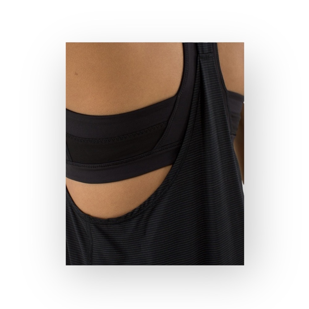 Lululemon ॐ Built In Bra Tank ॐ Black Silverescent Stripe ॐ Power Luxtreme ॐ 4 - Picture 3 of 16